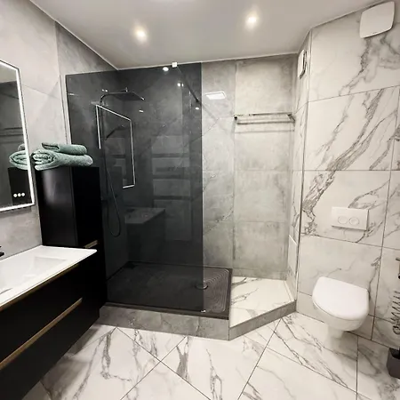 Cocoon Bleu - 4 People - 5 Min From Paris - Parking Apartmán